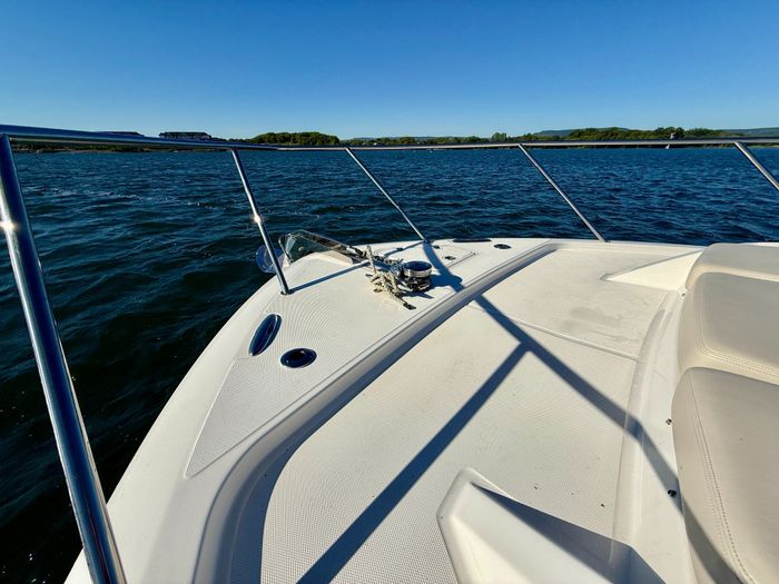2021 Boston Whaler 405 Conquest Photo 20 of 131