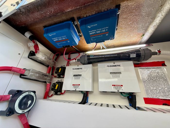 2021 Boston Whaler 405 Conquest Photo 119 of 131