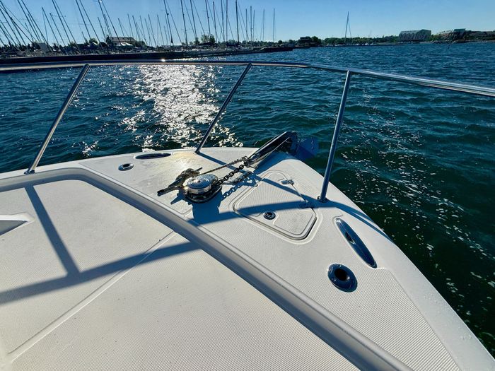 2021 Boston Whaler 405 Conquest Photo 21 of 131