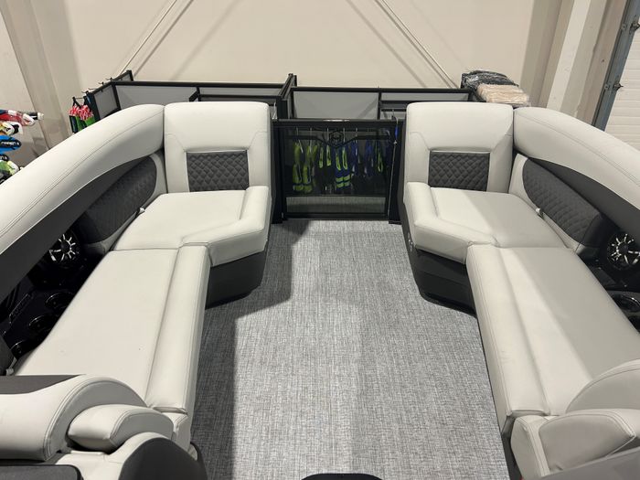 2026 Harris Sunliner 230 Photo 6 of 8