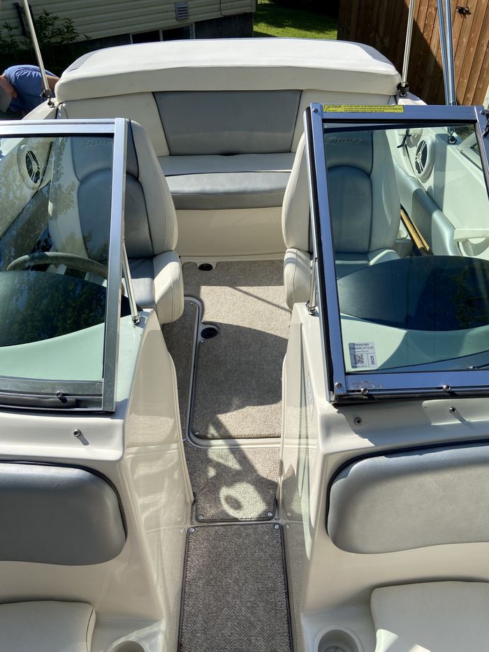 2008 Sea Ray 175 SPORT Photo 9 of 10