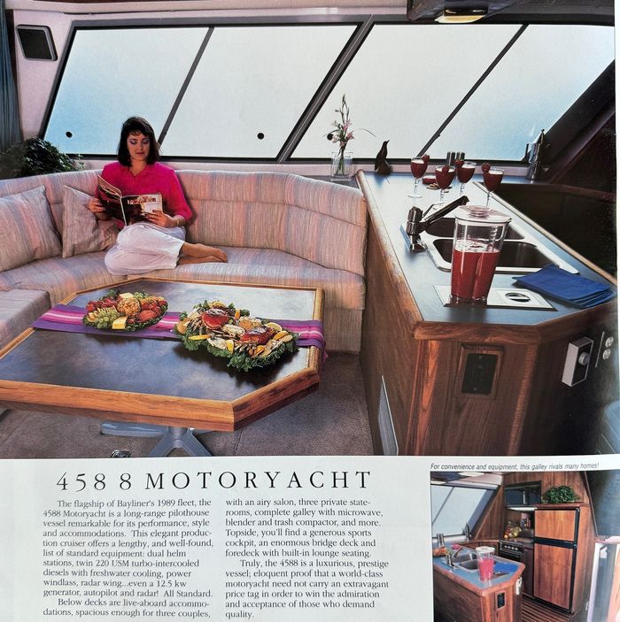1990 Bayliner 4588 Photo 32 of 33