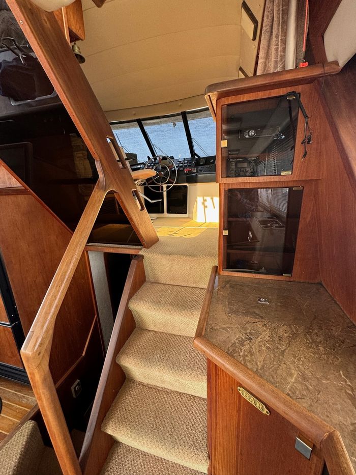 1990 Bayliner 4588 Photo 21 of 33