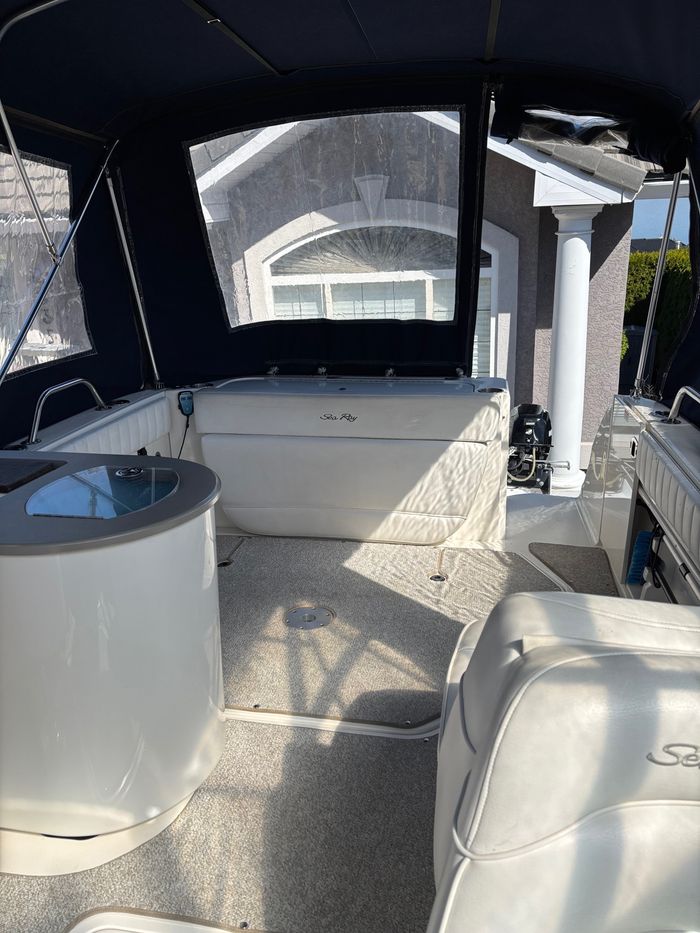 2007 Sea Ray 270 Amberjack Photo 7 of 19