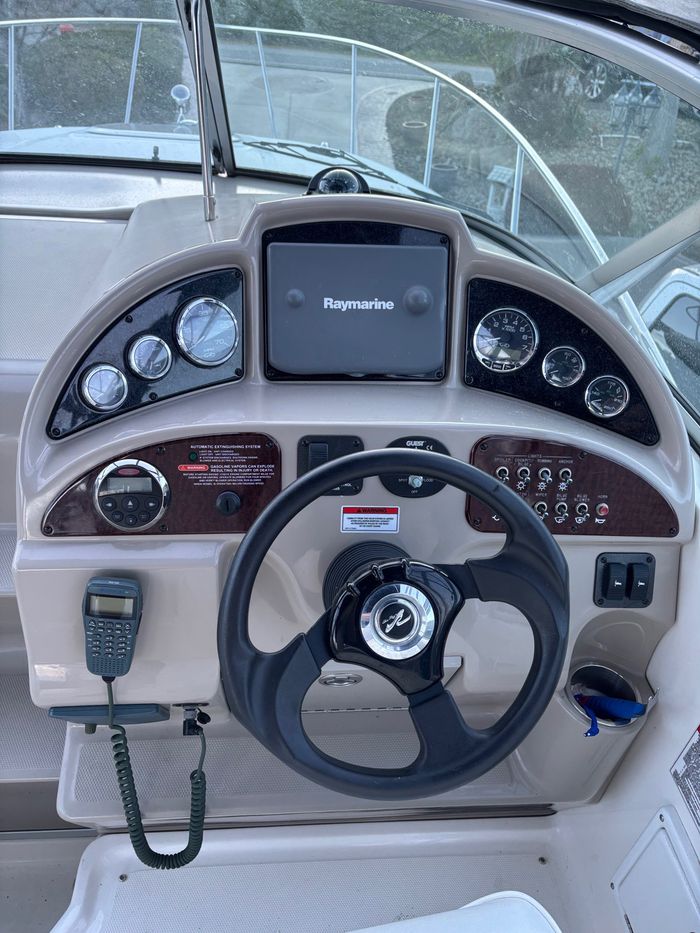 2007 Sea Ray 270 Amberjack Photo 10 of 19