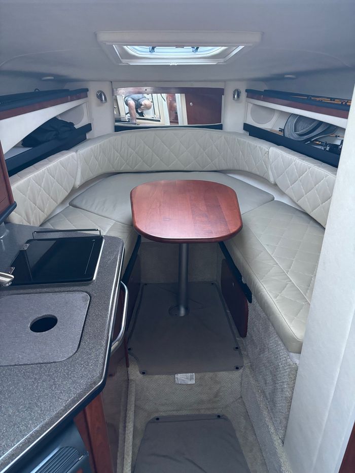2007 Sea Ray 270 Amberjack Photo 16 of 19