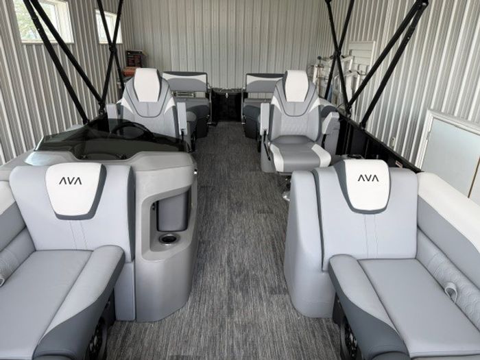 2026 Avalon 2385 LSZ Quad Lounge Shift Photo 2 of 17