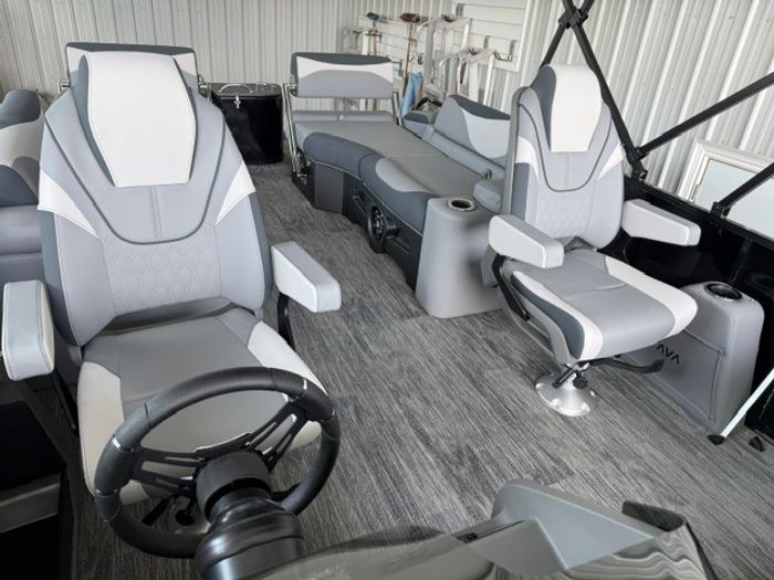 2026 Avalon 2385 LSZ Quad Lounge Shift Photo 7 of 17