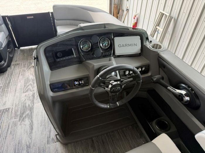 2026 Avalon 2385 LSZ Quad Lounge Shift Photo 12 of 17