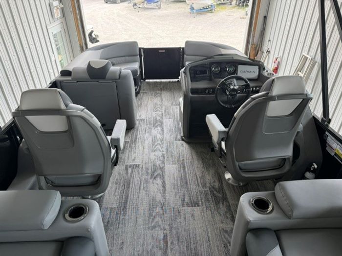 2026 Avalon 2385 LSZ Quad Lounge Shift Photo 16 of 17