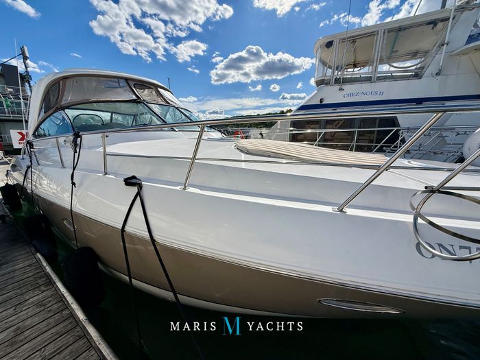 2008 Cruisers Yachts 420 Express Photo 17 of 176
