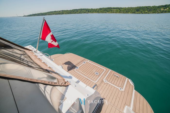 2008 Cruisers Yachts 420 Express Photo 24 of 176
