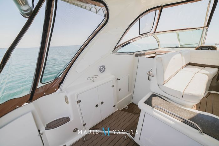 2008 Cruisers Yachts 420 Express Photo 28 of 176