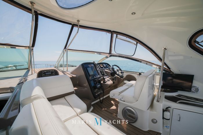 2008 Cruisers Yachts 420 Express Photo 48 of 176