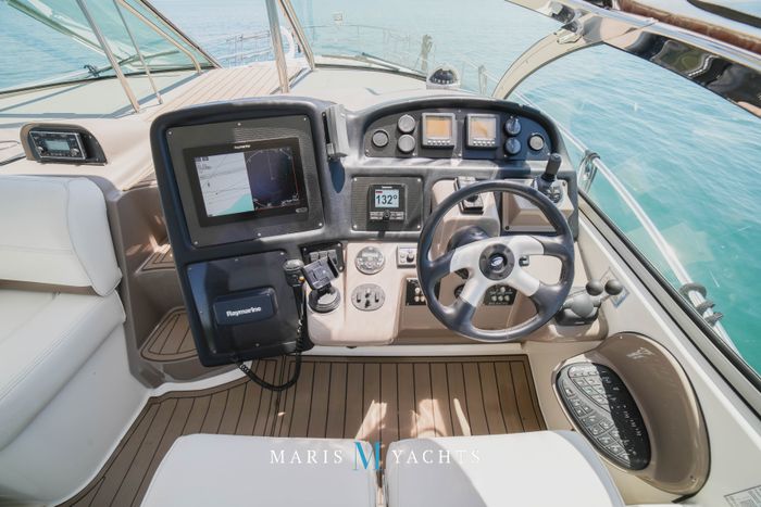 2008 Cruisers Yachts 420 Express Photo 69 of 176
