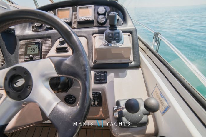 2008 Cruisers Yachts 420 Express Photo 73 of 176