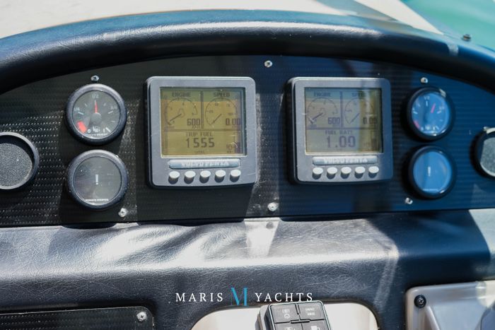 2008 Cruisers Yachts 420 Express Photo 75 of 176