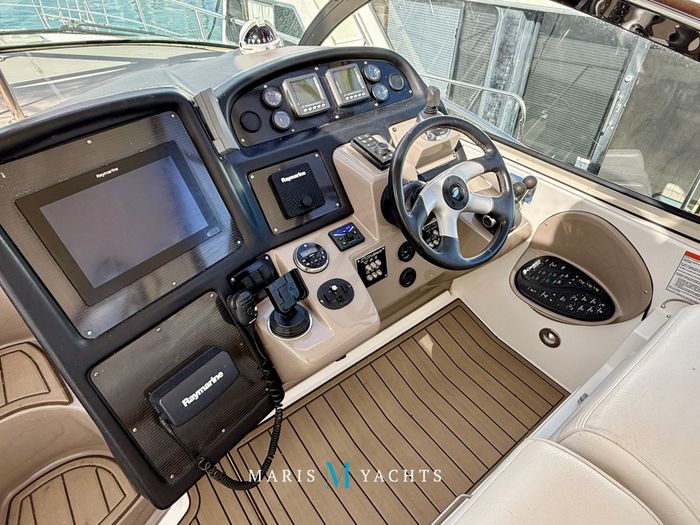 2008 Cruisers Yachts 420 Express Photo 81 of 176