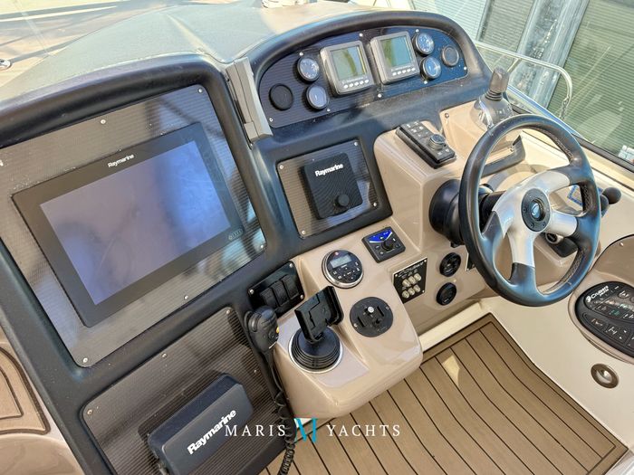 2008 Cruisers Yachts 420 Express Photo 82 of 176