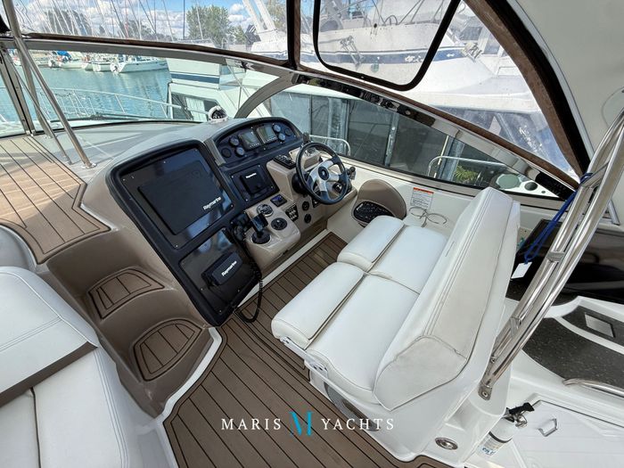 2008 Cruisers Yachts 420 Express Photo 86 of 176