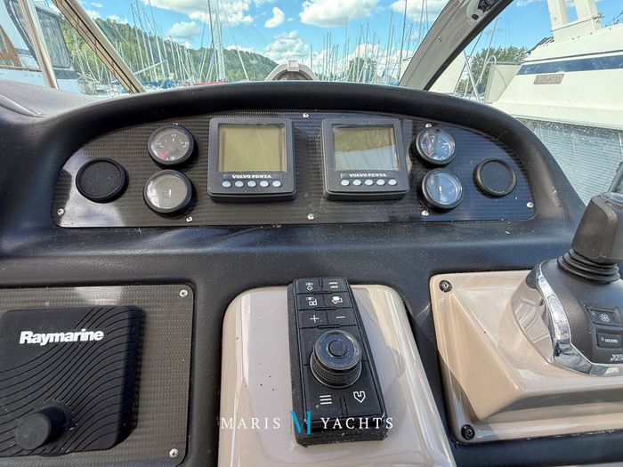 2008 Cruisers Yachts 420 Express Photo 89 of 176