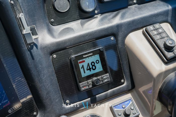 2008 Cruisers Yachts 420 Express Photo 91 of 176