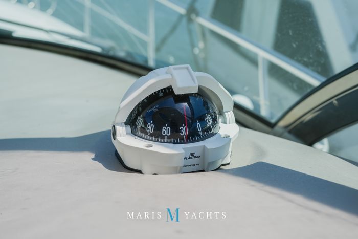 2008 Cruisers Yachts 420 Express Photo 95 of 176
