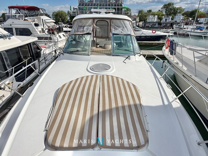 2008 Cruisers Yachts 420 Express Photo 104 of 176