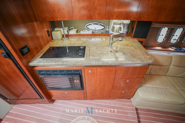 2008 Cruisers Yachts 420 Express Photo 136 of 176