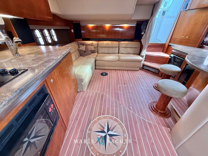 2008 Cruisers Yachts 420 Express Photo 141 of 176