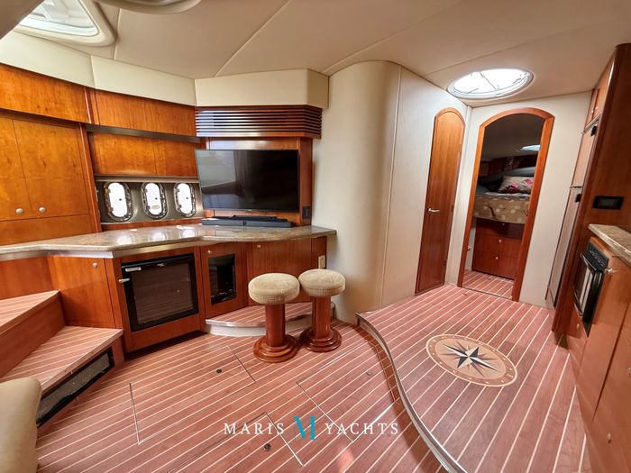 2008 Cruisers Yachts 420 Express Photo 144 of 176