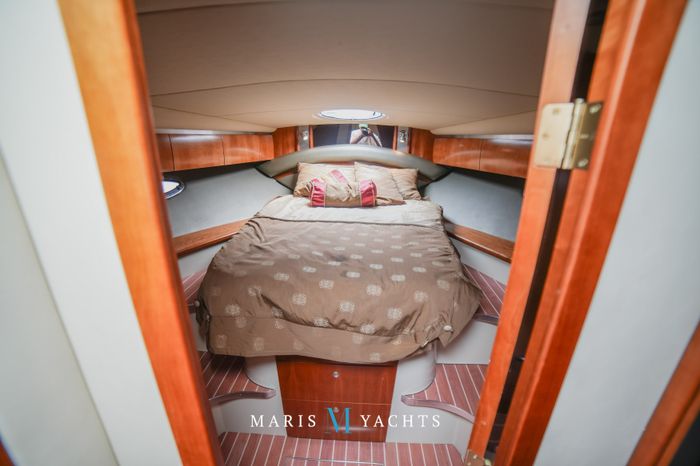 2008 Cruisers Yachts 420 Express Photo 148 of 176