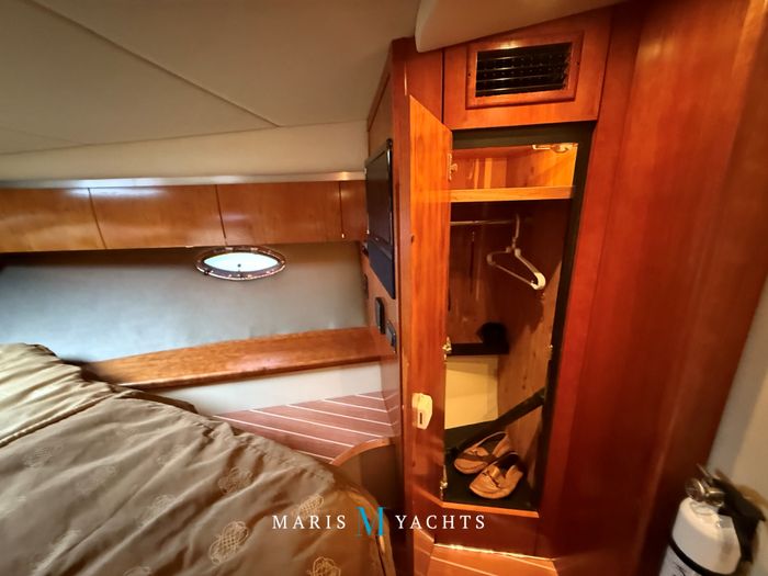 2008 Cruisers Yachts 420 Express Photo 154 of 176