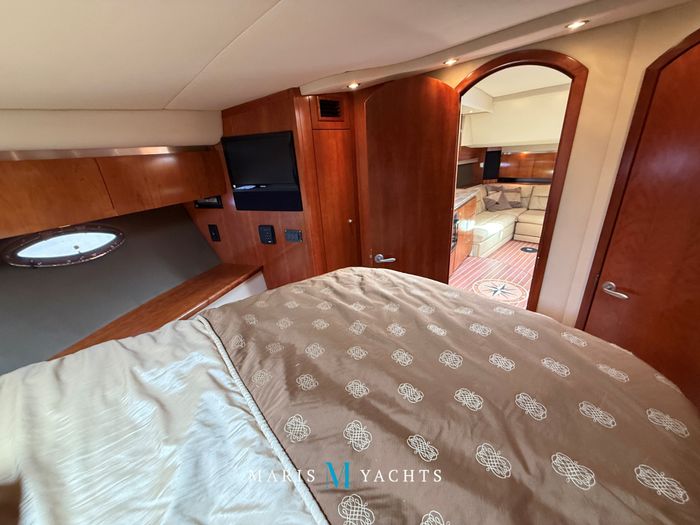2008 Cruisers Yachts 420 Express Photo 156 of 176