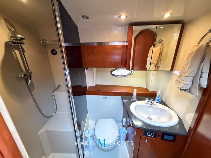 2008 Cruisers Yachts 420 Express Photo 158 of 176