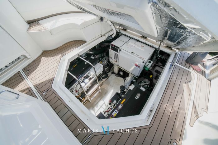 2008 Cruisers Yachts 420 Express Photo 165 of 176