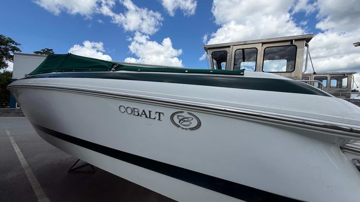 2000 Cobalt 226 Photo 4 of 16