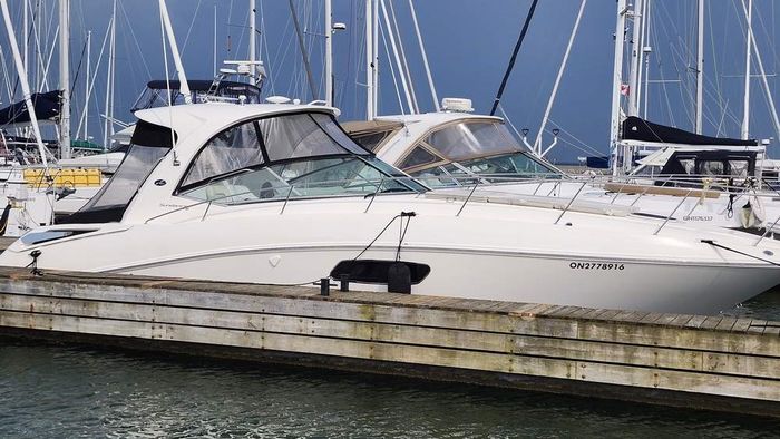 2011 Sea Ray 370 Sundancer Photo 3 of 31