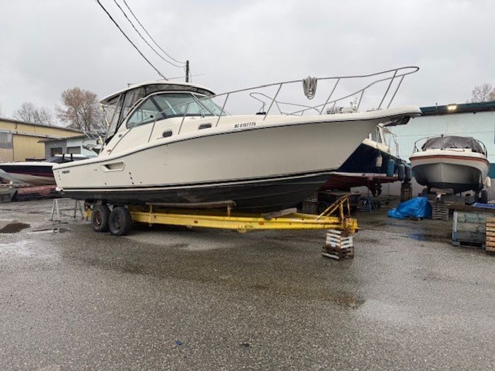 2005 Pursuit 3100 Offshore Photo 3 of 25