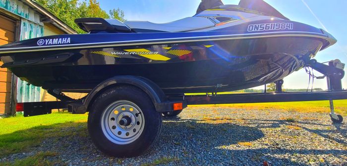 2017 Yamaha VX Deluxe Photo 3 sur 8