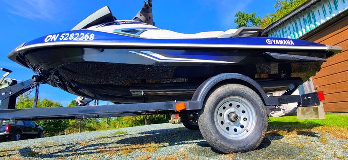 2017 Yamaha VX Deluxe Photo 4 sur 8