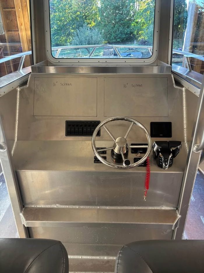 2024 Cooks Marine 27 Center Console Photo 5 of 10