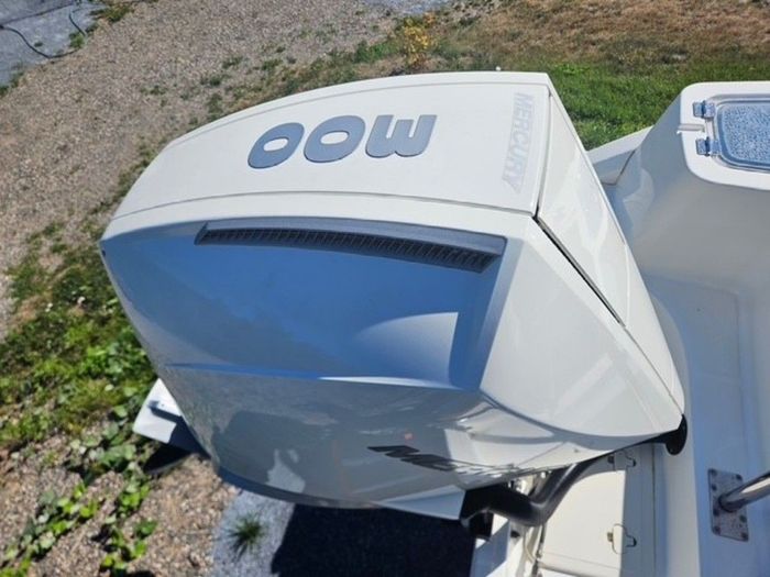 2023 Boston Whaler 230 Outrage Photo 5 sur 12