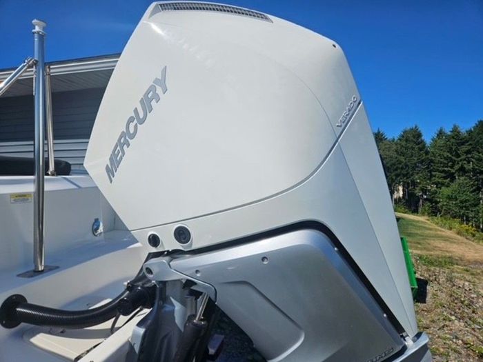 2023 Boston Whaler 230 Outrage Photo 4 sur 12