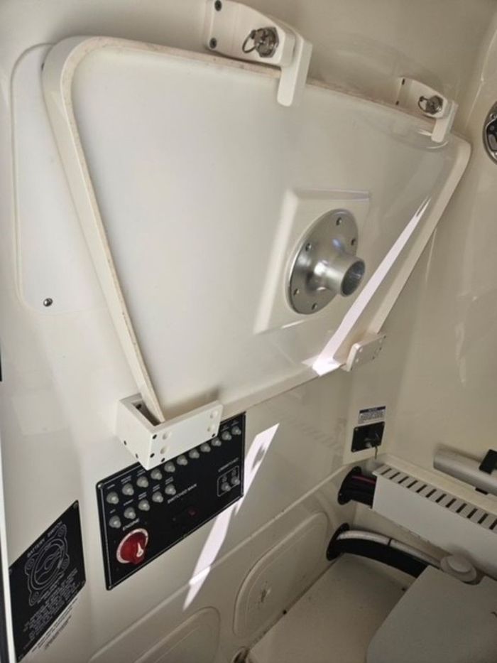 2023 Boston Whaler 230 Outrage Photo 11 sur 12