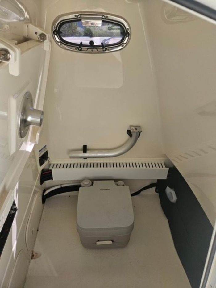 2023 Boston Whaler 230 Outrage Photo 12 sur 12