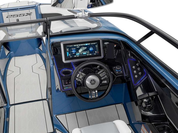 2023 Yamaha 255XD Trailer Included | 40Hrs Photo 10 of 17