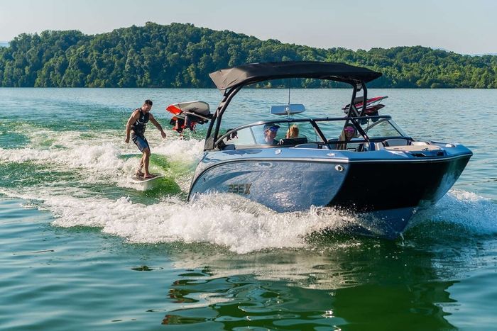 2023 Yamaha 255XD Trailer Included | 40Hrs Photo 15 of 17