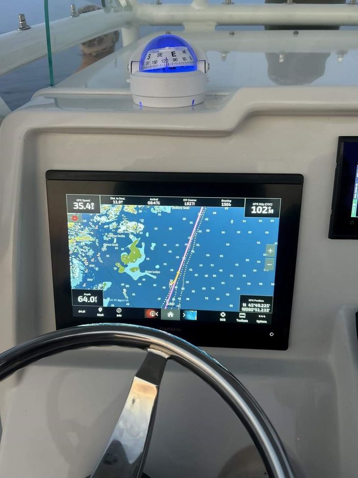 2023 Sailfish 220 CC Photo 5 of 11