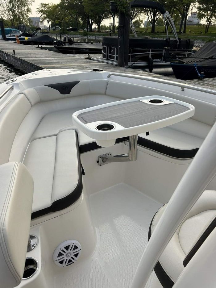 2023 Sailfish 220 CC Photo 10 of 11